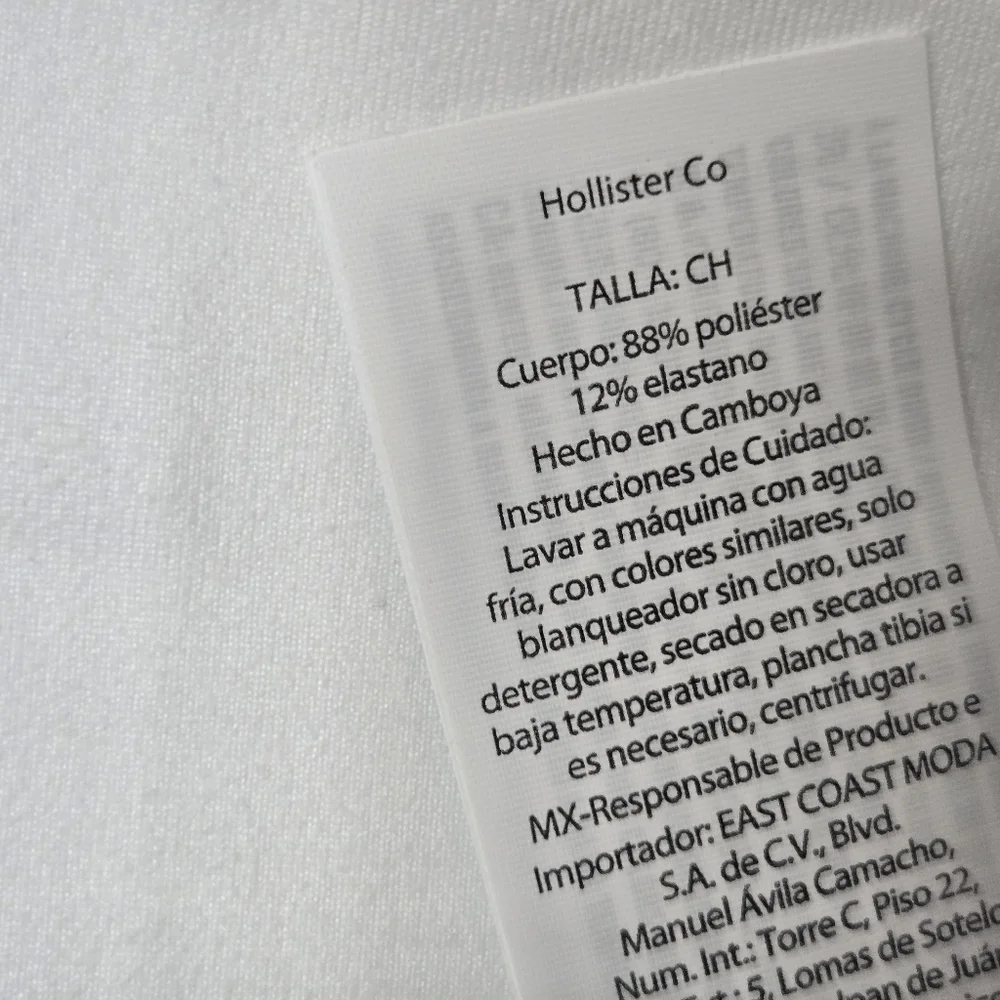 Hollister Crisp White Crewneck Tee Size Small - Picture 4 of 4